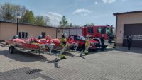 Zdjęcie sprzętu przekazywanego do jednostek OSP: lekkiego samochodu ratowniczo-gaśniczego ISUZU do OSP Grabów nad Wisłą,...