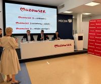 Podpisanie umowy o dofinansowanie na zakup autobusu do przewozu uczniów