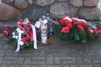 Narodowe Święto Niepodległości w Przyłęku 01Zdjęcie przedstawia osoby zgromadzone podczas Narodowego Święta Niepodległości...