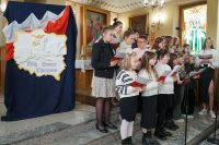 Narodowe Święto Niepodległości w Przyłęku 08Zdjęcie przedstawia osoby zgromadzone podczas Narodowego Święta Niepodległości...