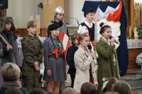 Narodowe Święto Niepodległości w Przyłęku 33Zdjęcie przedstawia osoby zgromadzone podczas Narodowego Święta Niepodległości...