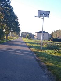 Latarnia solatna przy drodze powiatowej w Pająkowie