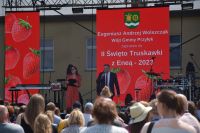 Na scenie Wójt Gminy Eugeniusz Andrzej Wolszczak oraz Magdalena Gliszczyńska Radio Plus